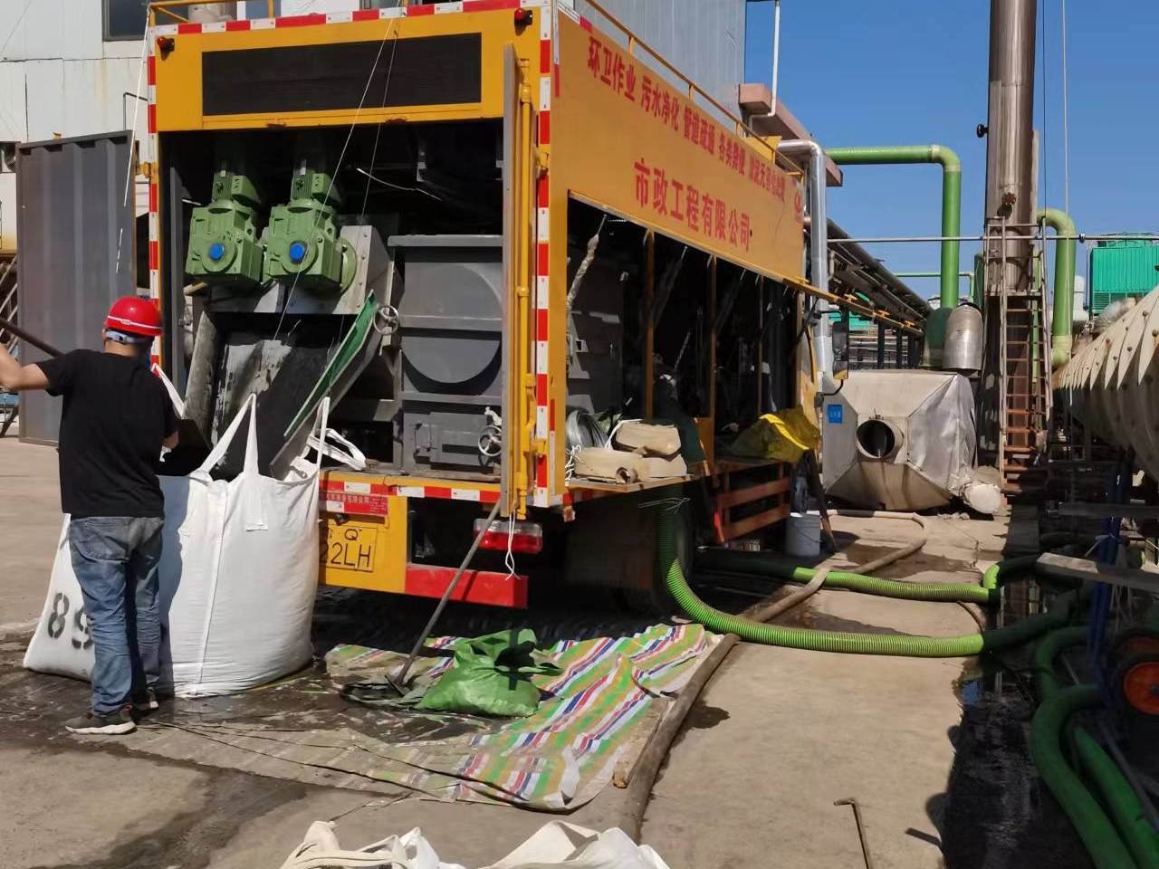 樟木头镇淤泥压干处理